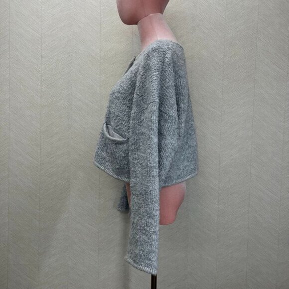 GAP Light Heather Grey Boucle Cropped Sweater Womens Size M Petite - Picture 3 of 14